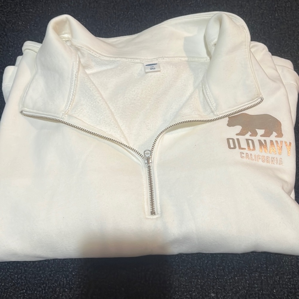 Old navy pull over with zipper